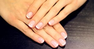 Handen Over Elkaar Verzorgde Nagels