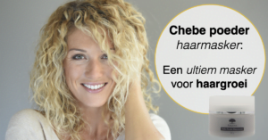 Chebe poeder masker haarmasker vrouw krullen lachend
