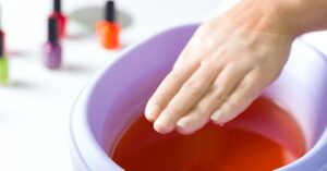 Nagelverzorging Kom meer te weten over de veel voorkomende oorzaken van schimmelnagels
