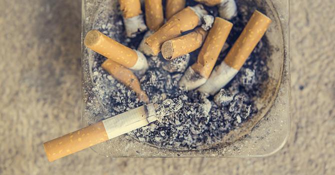 Sigaretten en de Nadelige Effecten Voor de Huid