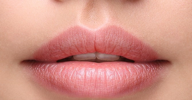 Tijdloze Schoonheid Zeg Vaarwel tegen Gebarsten Lippen