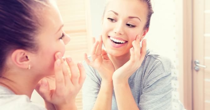 Vier Goed Werkende Natuurlijke Middeltjes Tegen Acne