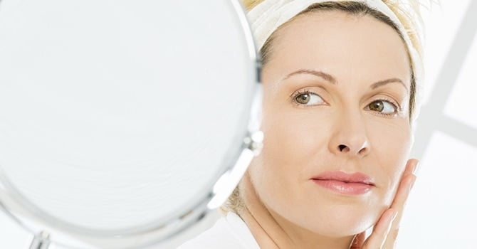 Zijn Moderne Anti-Aging Behandelingen Gevaarlijk?