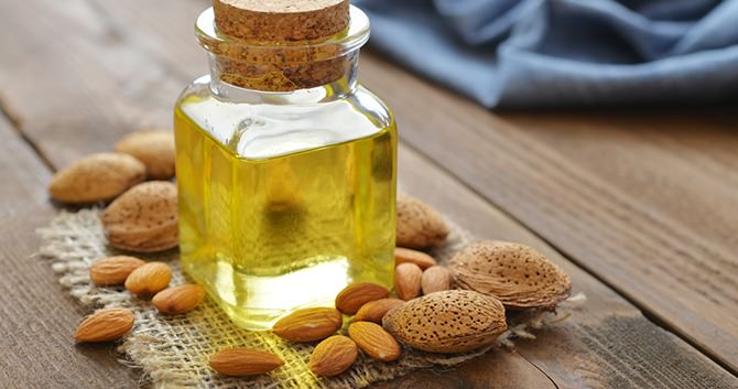 een-recept-met-culinaire-arganolie-de-traditionele-marokkaanse-dip-amlou2