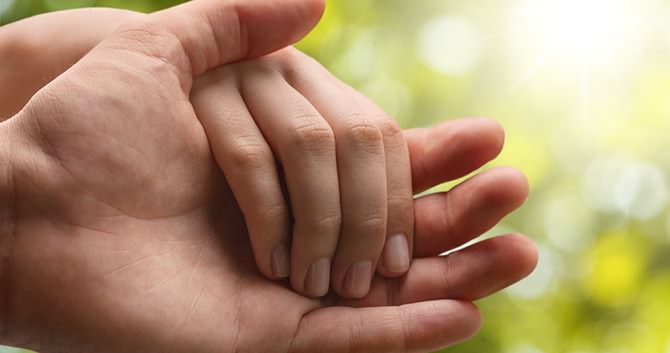 tips-om-jong-te-blijven-gerimpelde-handen-voorkomen1